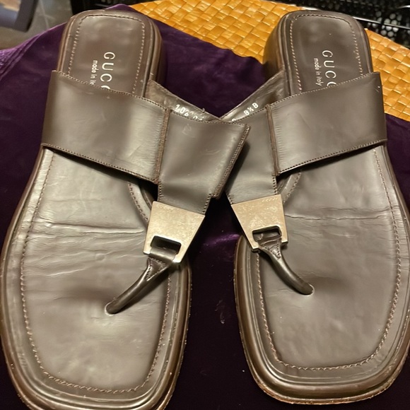 Slippers - Picture 5 of 7